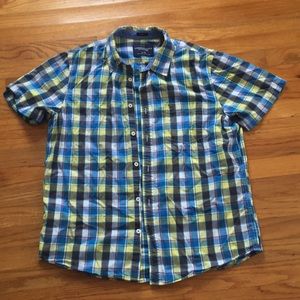 AMERICAN EAGLE BUTTON UP SHIRT